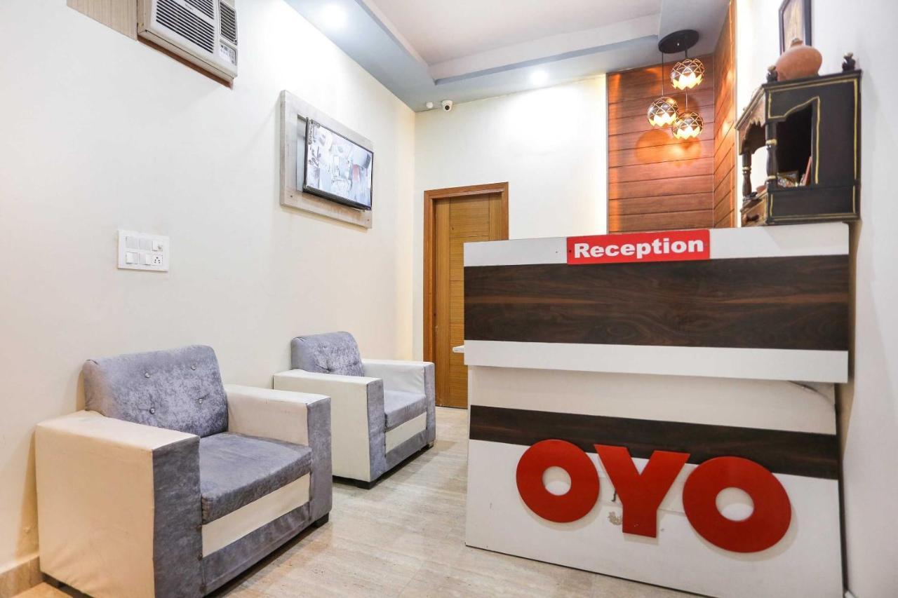 Hotel O Hotel Paradise Indraprastha Kültér fotó