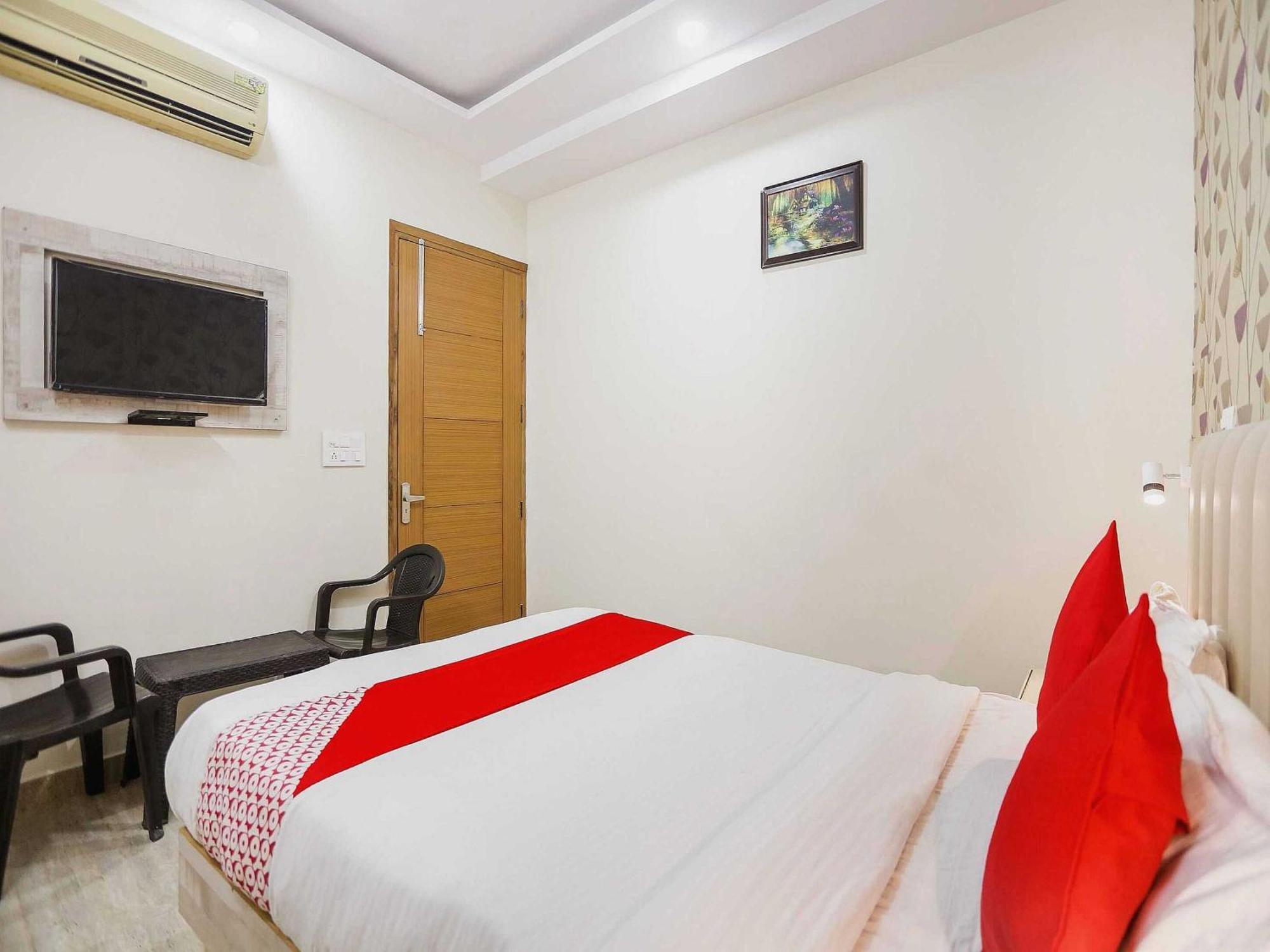 Hotel O Hotel Paradise Indraprastha Kültér fotó