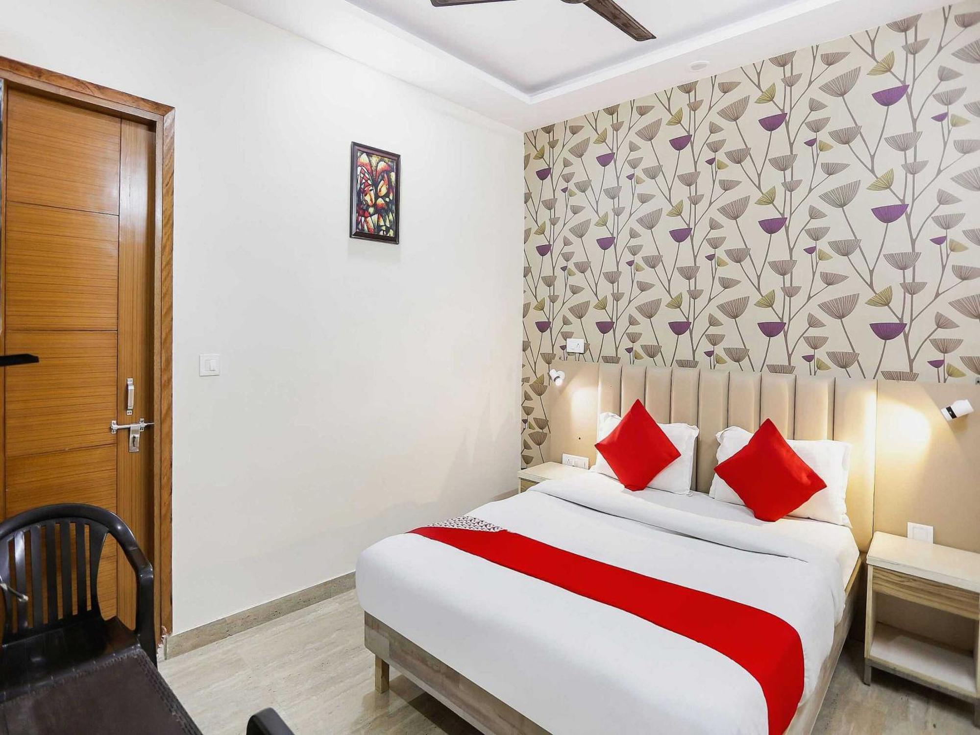 Hotel O Hotel Paradise Indraprastha Kültér fotó