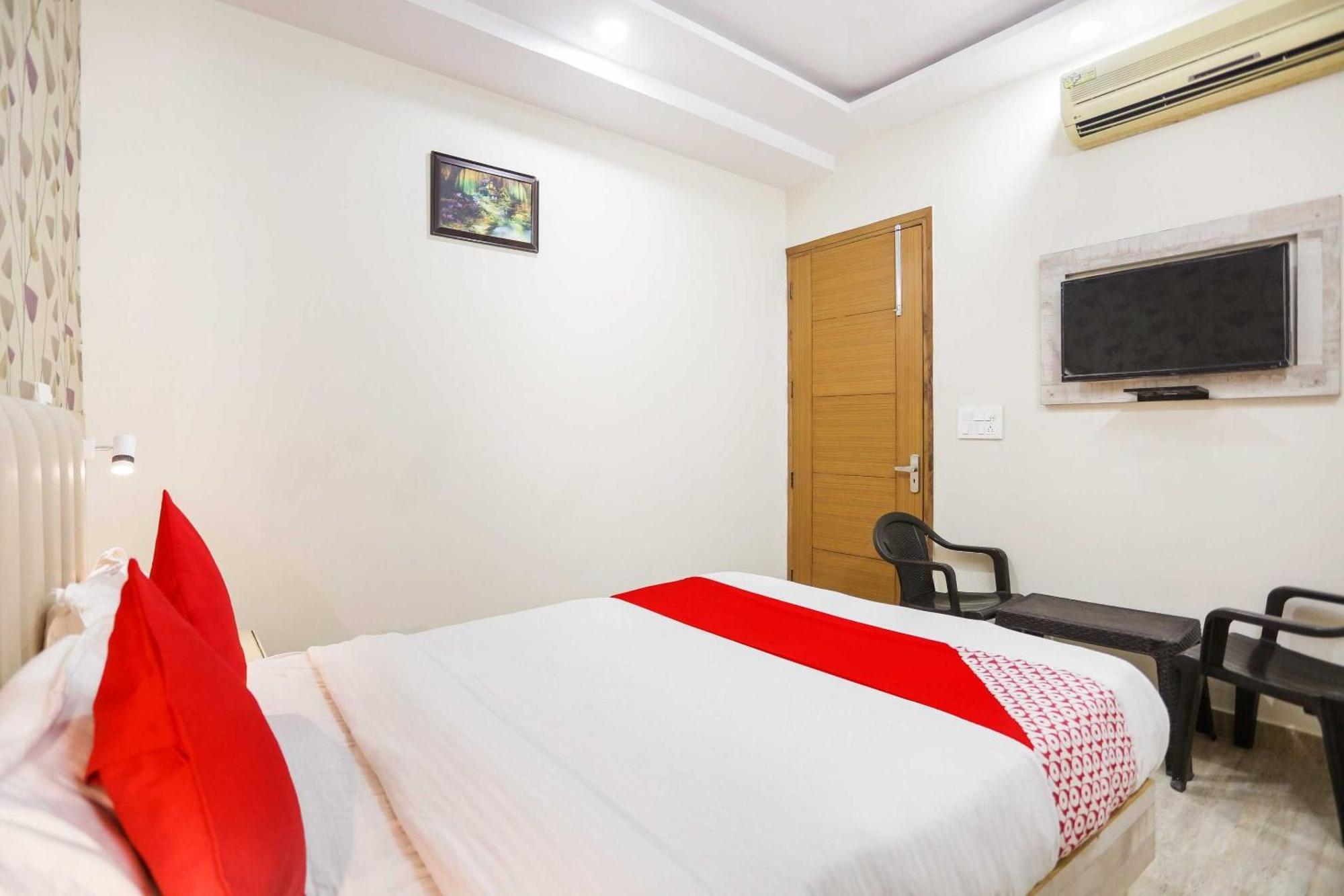 Hotel O Hotel Paradise Indraprastha Kültér fotó