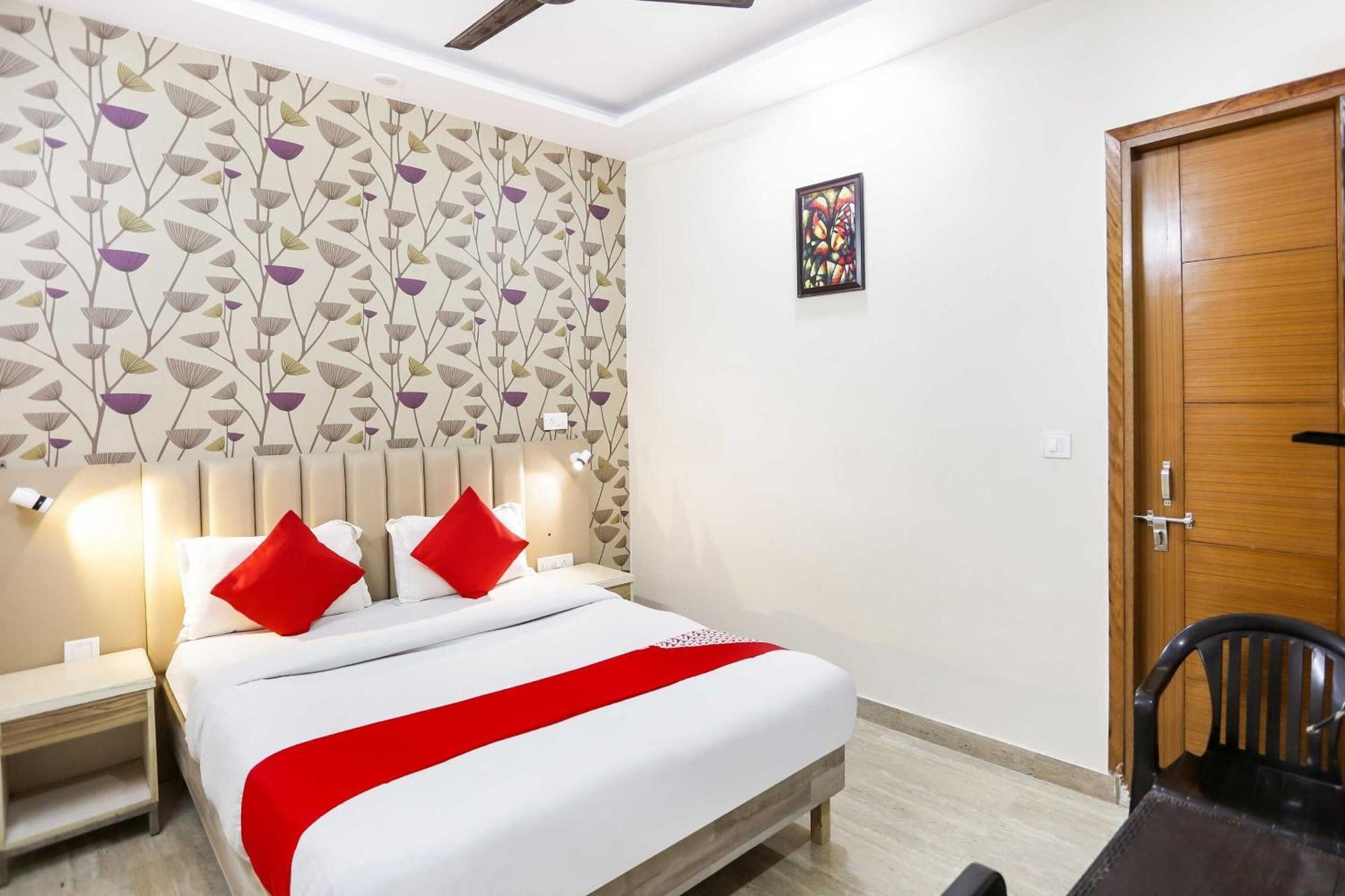 Hotel O Hotel Paradise Indraprastha Kültér fotó